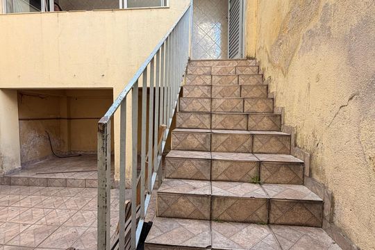 Área externa de casa à venda com 3 quartos, 140m² em Vila Oratorio, São Paulo