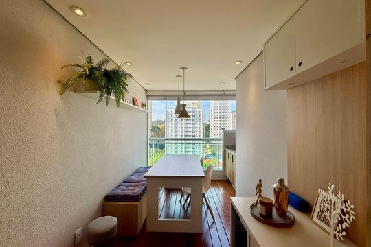 Sacada de apartamento à venda com 1 quarto, 45m² em Santo Amaro, São Paulo
