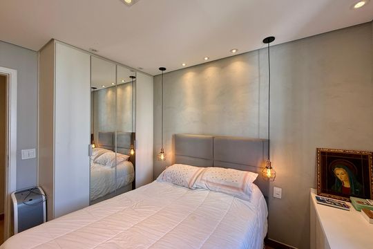 Quarto de apartamento à venda com 1 quarto, 45m² em Santo Amaro, São Paulo