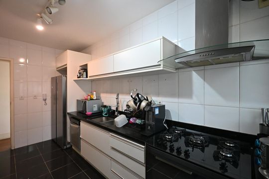 Cozinha de apartamento à venda com 3 quartos, 135m² em Fazenda Morumbi, São Paulo