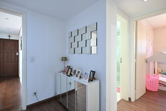 Corredor de apartamento à venda com 3 quartos, 135m² em Fazenda Morumbi, São Paulo