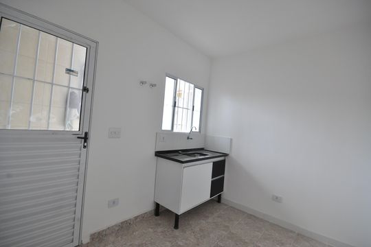 Cozinha de casa para alugar com 1 quarto, 40m² em Jardim Brasil (zona Norte), São Paulo