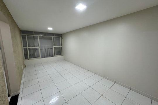 Sala de apartamento à venda com 2 quartos, 69m² em Núcleo Bandeirante, Brasília