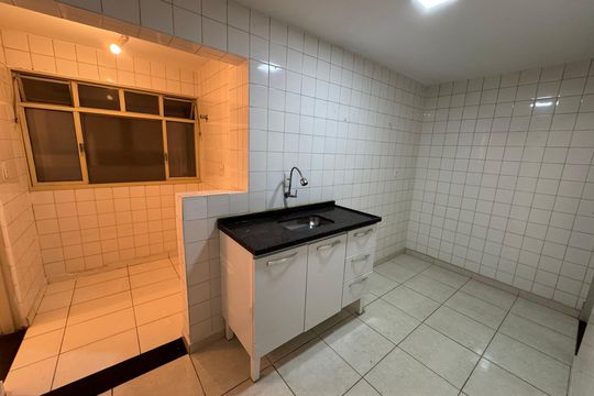Cozinha de apartamento à venda com 2 quartos, 69m² em Núcleo Bandeirante, Brasília