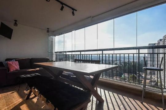 Apartamento para alugar com 3 quartos, 104m² em Vila Suzana, São Paulo