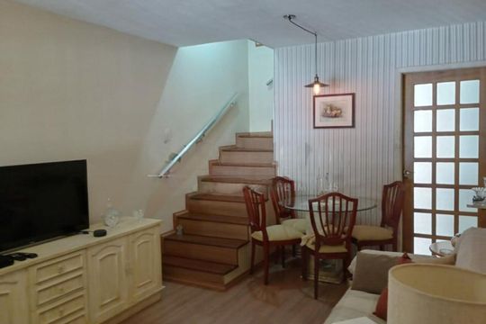 Casa à venda com 2 quartos, 64m² em Jardim Tapera, São Paulo