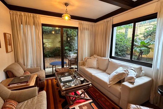 Casa de Condomínio para alugar com 4 quartos, 458m² em Jardim Cordeiro, São Paulo