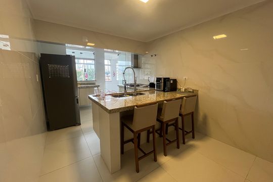 Cozinha de casa à venda com 3 quartos, 210m² em Parada Inglesa, São Paulo