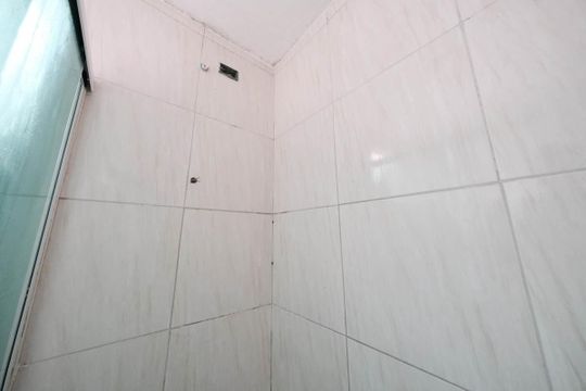 Banheiro de casa para alugar com 2 quartos, 50m² em Burgo Paulista, São Paulo