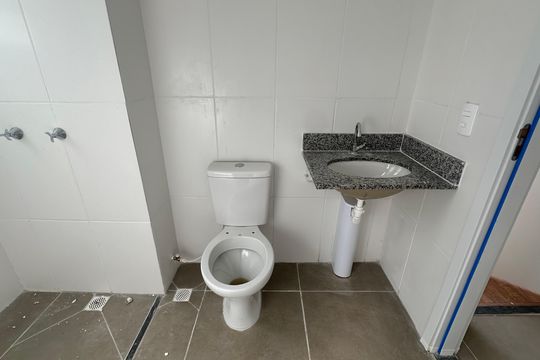 Banheiro do Quarto 1 de apartamento à venda com 2 quartos, 72m² em Recreio dos Bandeirantes, Rio de Janeiro