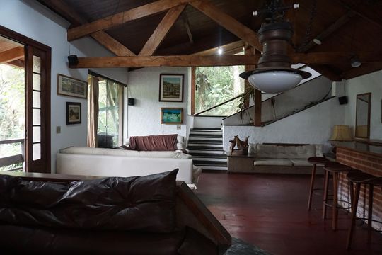 Sala de casa para alugar com 4 quartos, 3500m² em Vale do Sol, Embu das Artes