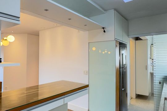 Cozinha de apartamento para alugar com 3 quartos, 93m² em Cidade Monções, São Paulo