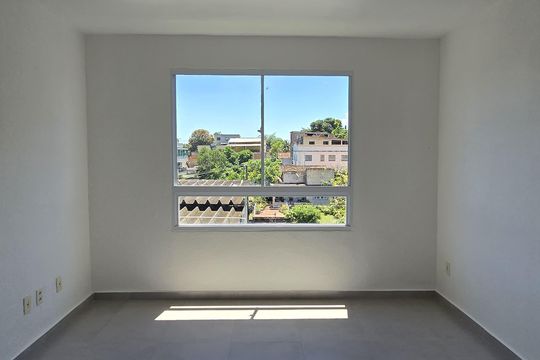 Quarto de apartamento para alugar com 2 quartos, 45m² em Santa Cruz, Rio de Janeiro