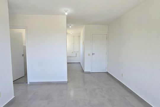 Apartamento para alugar com 2 quartos, 45m² em Santa Cruz, Rio de Janeiro