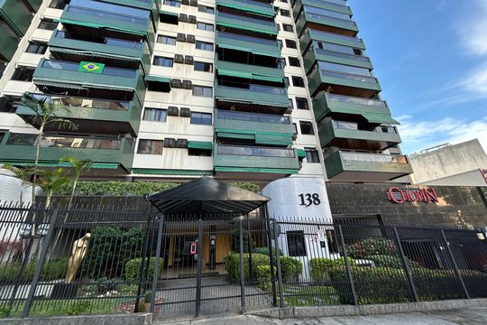 Fachada do Prédio de apartamento à venda com 4 quartos, 164m² em Méier, Rio de Janeiro