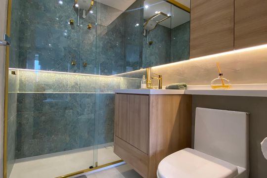 Banheiro social de kitnet/studio para alugar com 1 quarto, 27m² em Butantã, São Paulo