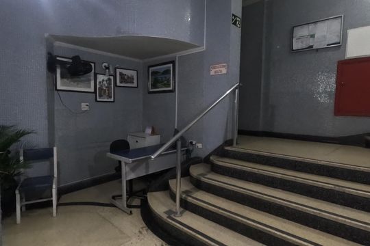 Área Comum - Hall de Entrada de apartamento para alugar com 2 quartos, 80m² em Ponta da Praia, Santos