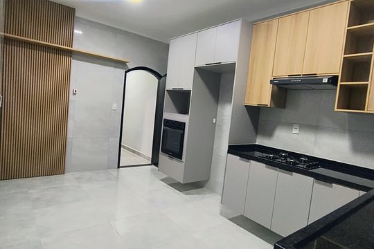 Cozinha de casa para alugar com 4 quartos, 275m² em Jardim Santo Alberto, Santo André