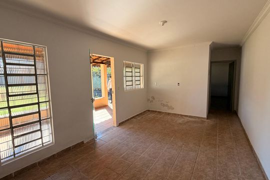 Sala de casa para alugar com 2 quartos, 430m² em Setor Pedro Ludovico, Goiânia
