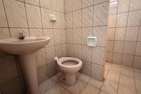 Banheiro de casa para alugar com 2 quartos, 430m² em Setor Pedro Ludovico, Goiânia