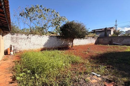 Quintal de casa para alugar com 2 quartos, 430m² em Setor Pedro Ludovico, Goiânia