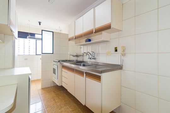Cozinha de apartamento para alugar com 2 quartos, 74m² em Mooca, São Paulo