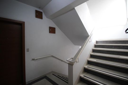 Corredor de apartamento à venda com 3 quartos, 137m² em Santana, Porto Alegre