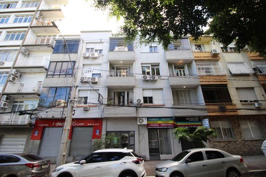 Fachada de apartamento à venda com 3 quartos, 137m² em Santana, Porto Alegre