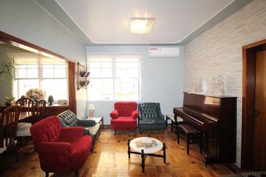 Apartamento à venda com 3 quartos, 137m² em Santana, Porto Alegre