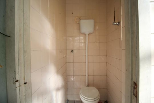 Banheiro de serviço de apartamento à venda com 3 quartos, 137m² em Santana, Porto Alegre