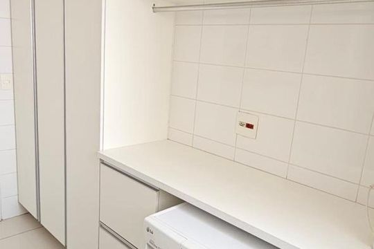 Área de serviço de apartamento à venda com 3 quartos, 136m² em Jardim Arpoador, São Paulo