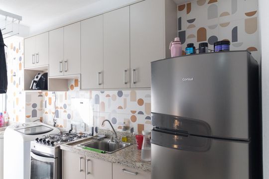 Cozinha de apartamento à venda com 2 quartos, 44m² em Parque Bristol, São Paulo