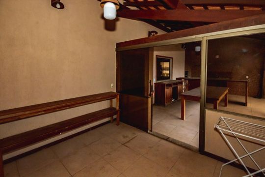 Casa para alugar com 3 quartos, 200m² em Planalto, Belo Horizonte