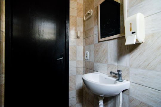 Banheiro  de casa à venda com 3 quartos, 75m² em Jardim Ema, Guarulhos