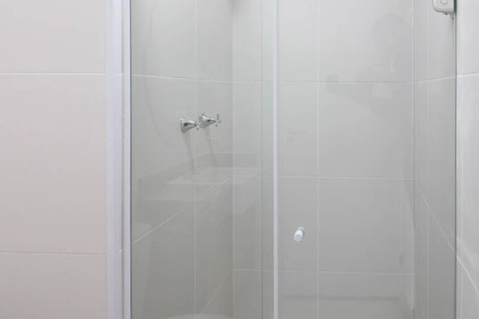 Banheiro Suíte  de apartamento para alugar com 2 quartos, 59m² em Vila Progredior, São Paulo
