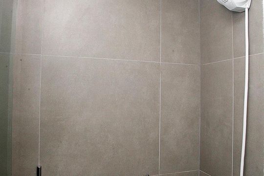 Banheiro de apartamento para alugar com 1 quarto, 61m² em Auxiliadora, Porto Alegre