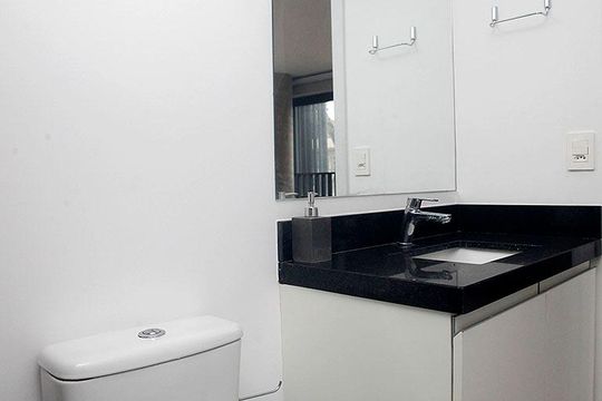 Banheiro de apartamento para alugar com 1 quarto, 61m² em Auxiliadora, Porto Alegre