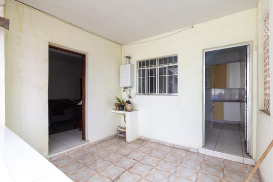 Entrada de casa à venda com 5 quartos, 154m² em Jardim Rosa de Franca, Guarulhos