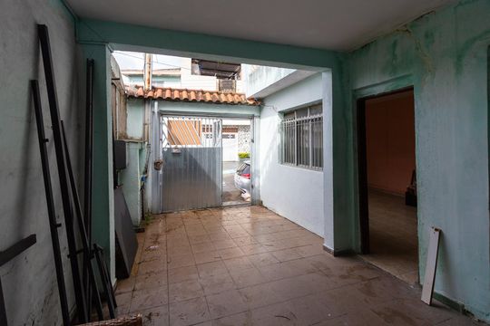 Garagem de casa à venda com 5 quartos, 154m² em Jardim Rosa de Franca, Guarulhos