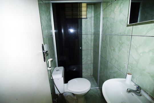 Banheiro de casa para alugar com 2 quartos, 70m² em Vila da Penha, Rio de Janeiro