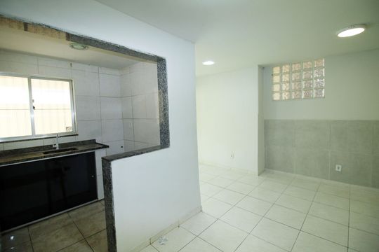 Sala de casa para alugar com 2 quartos, 70m² em Vila da Penha, Rio de Janeiro