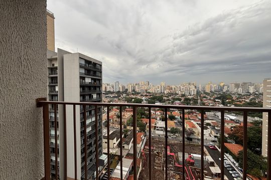Varanda de kitnet/studio para alugar com 1 quarto, 25m² em Vila Olímpia, São Paulo