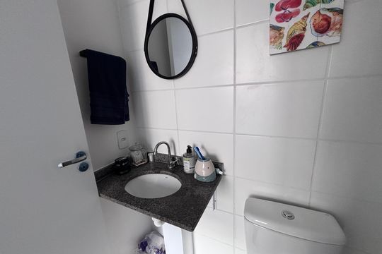 Banheiro do Quarto 1 de apartamento à venda com 2 quartos, 48m² em Barra da Tijuca, Rio de Janeiro