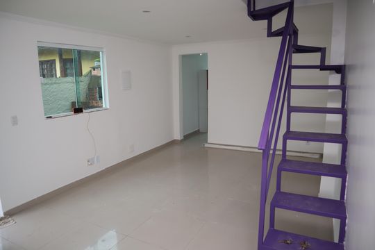 SALA de casa para alugar com 3 quartos, 120m² em Vargem Grande, Rio de Janeiro