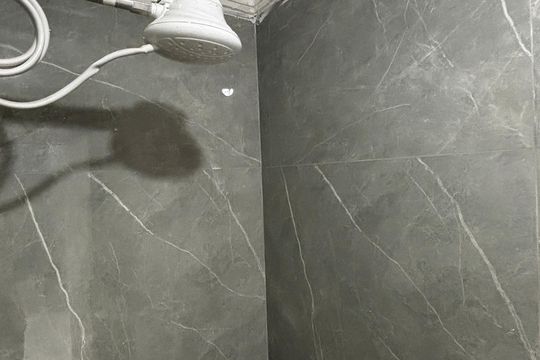 Banheiro de apartamento à venda com 2 quartos, 32m² em Parque Erasmo Assunção, Santo André