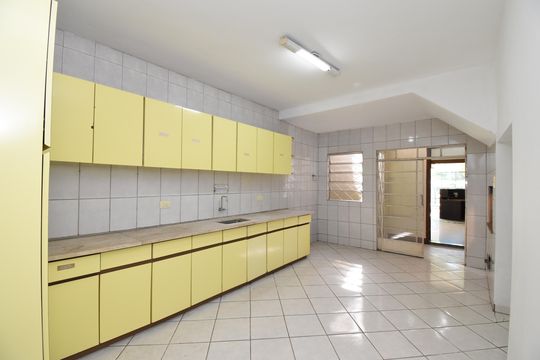Cozinha de casa para alugar com 5 quartos, 420m² em Centro, Curitiba