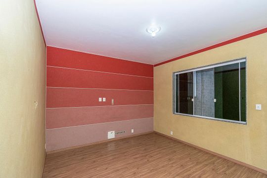 Casa à venda com 3 quartos, 240m² em Coelho Neto, Rio de Janeiro
