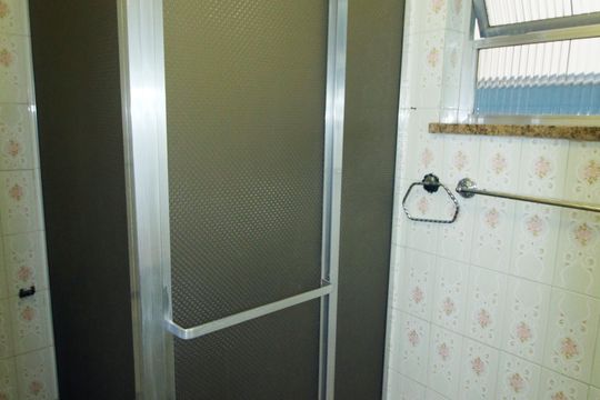 Banheiro de apartamento à venda com 3 quartos, 68m² em Penha, Rio de Janeiro
