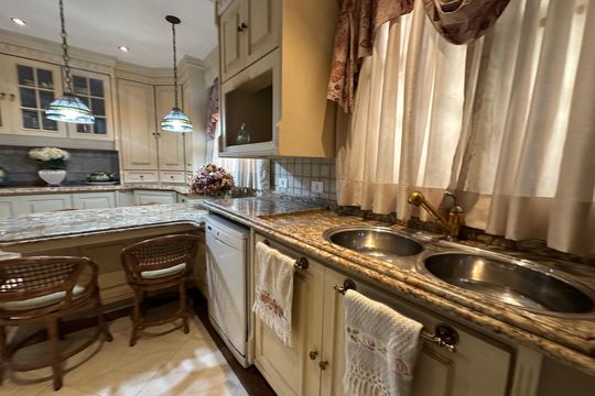 Cozinha de casa de condomínio à venda com 4 quartos, 675m² em Alphaville Residencial Um, Barueri