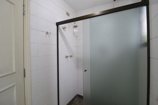 Banheiro da Suíte 3 de apartamento à venda com 4 quartos, 242m² em Indianópolis, São Paulo